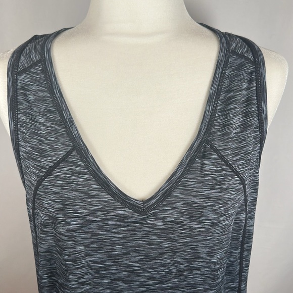 Athleta Pop Space Dye Grey Athletic Run Tank Top - Picture 2 of 11
